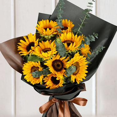 Charismatic Sunflowers: Beautifully Tied Bouquet